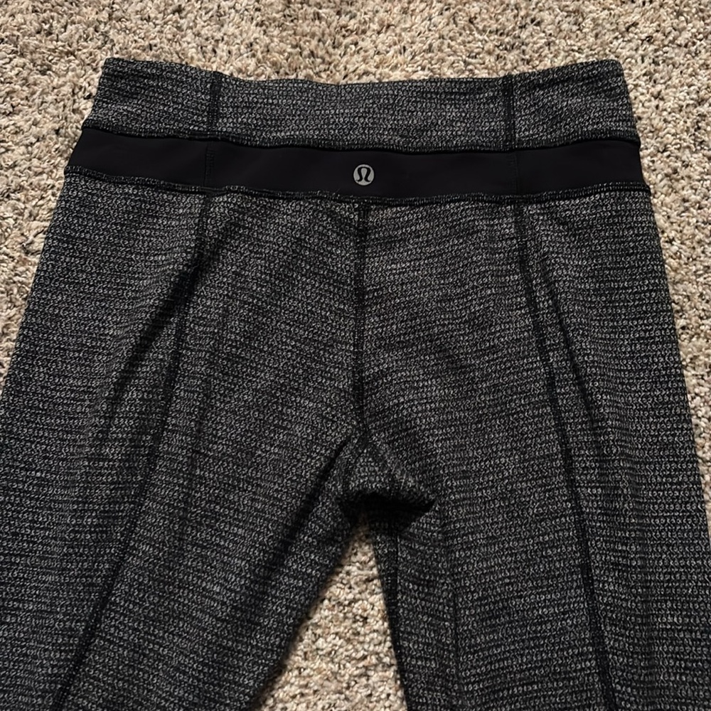 Lululemon gray leggings size 8
